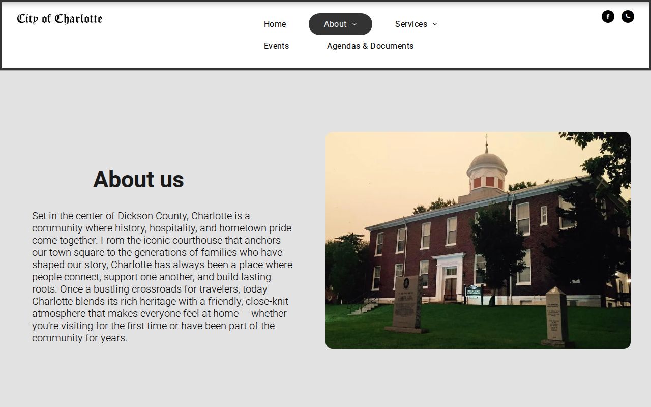 Charlotte history page describing the courthouse and public square